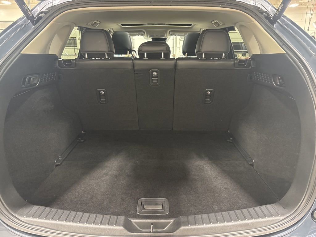 Certified 2023 MAZDA CX-5 Carbon Edition image 27