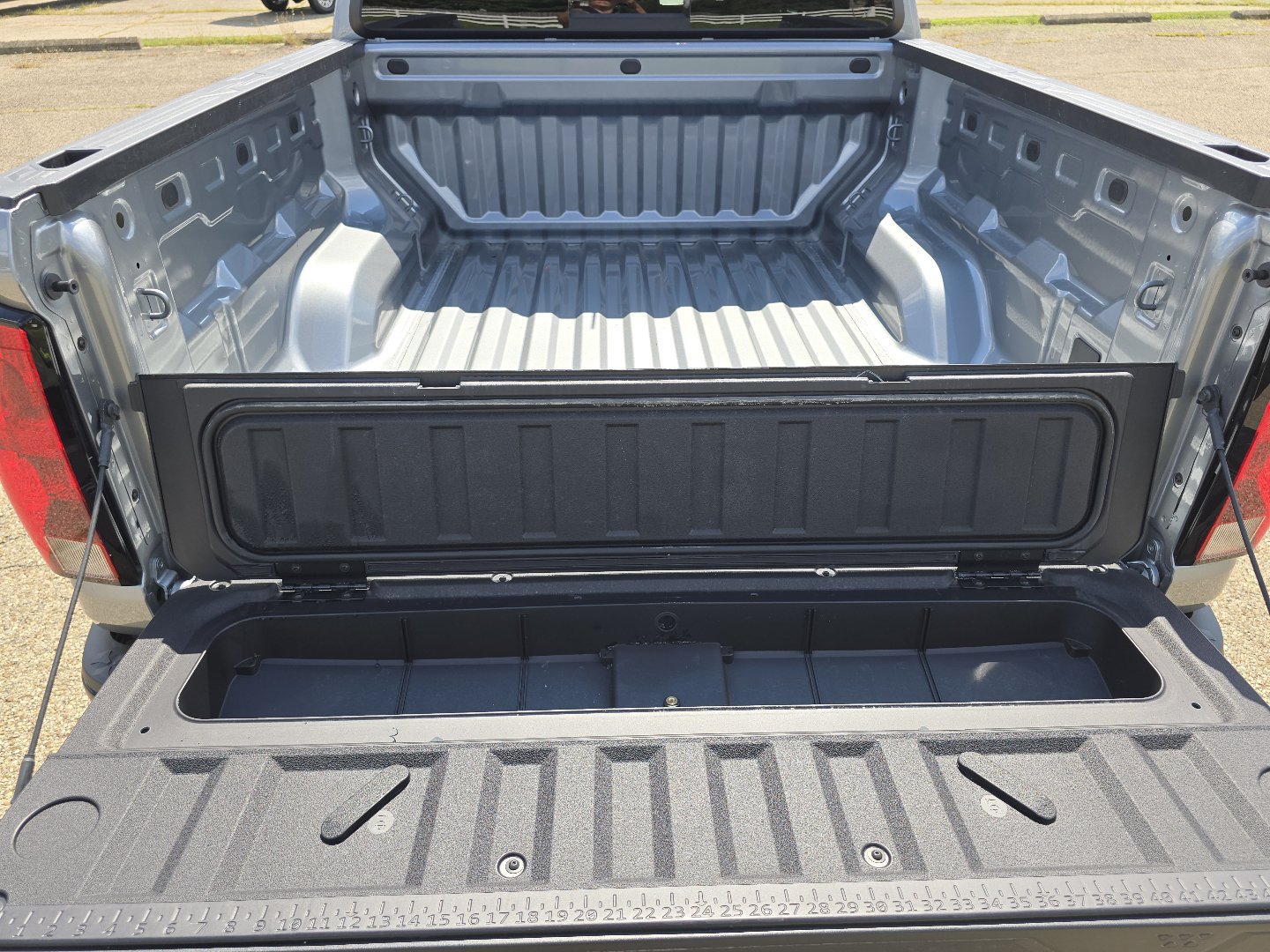 New 2026 Chevrolet Colorado W/T w/ WT Custom Package RWD image 14