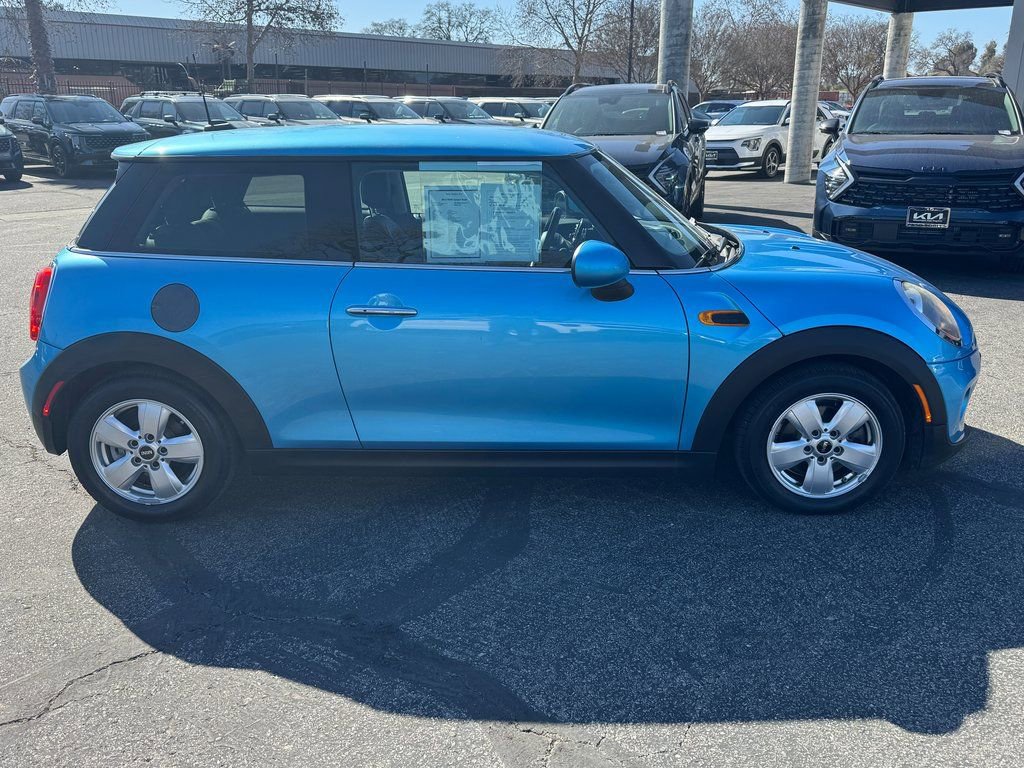 Used 2015 MINI Cooper 2-Door Hardtop image 6
