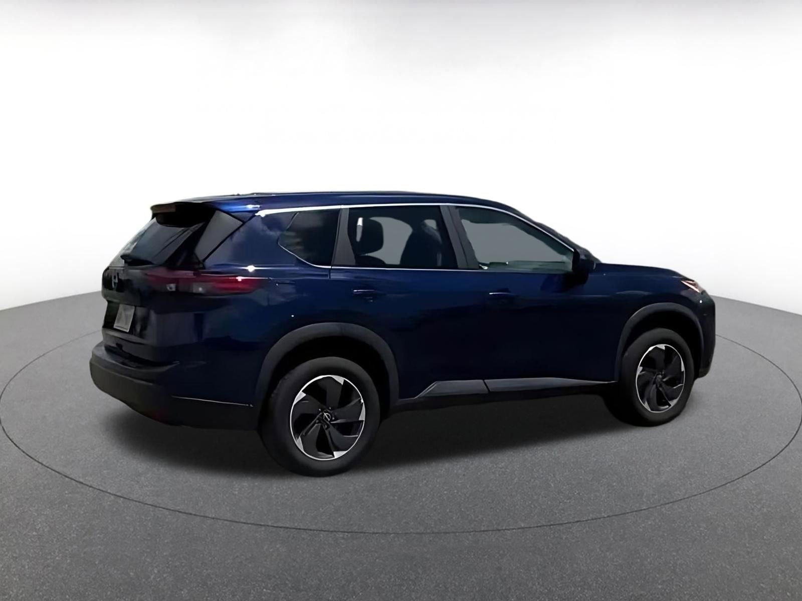 Used 2025 Nissan Rogue SV AWD/4WD image 15