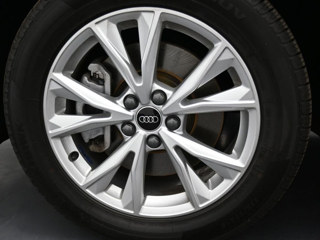 Used 2025 Audi Q3 2.0T Premium AWD/4WD image 30