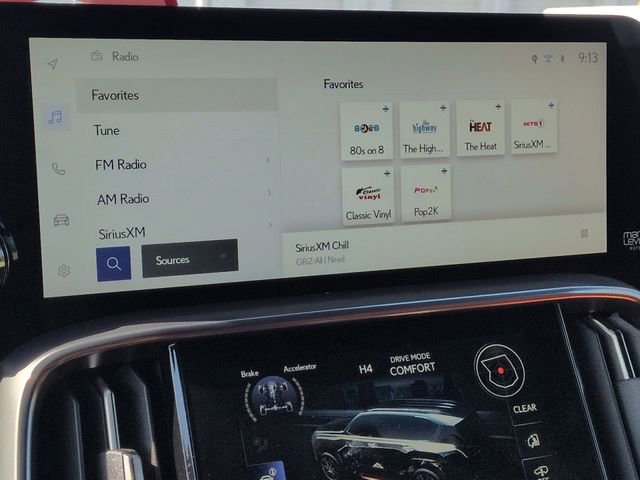 Used 2025 Lexus LX 700h Ultra Luxury AWD/4WD image 19