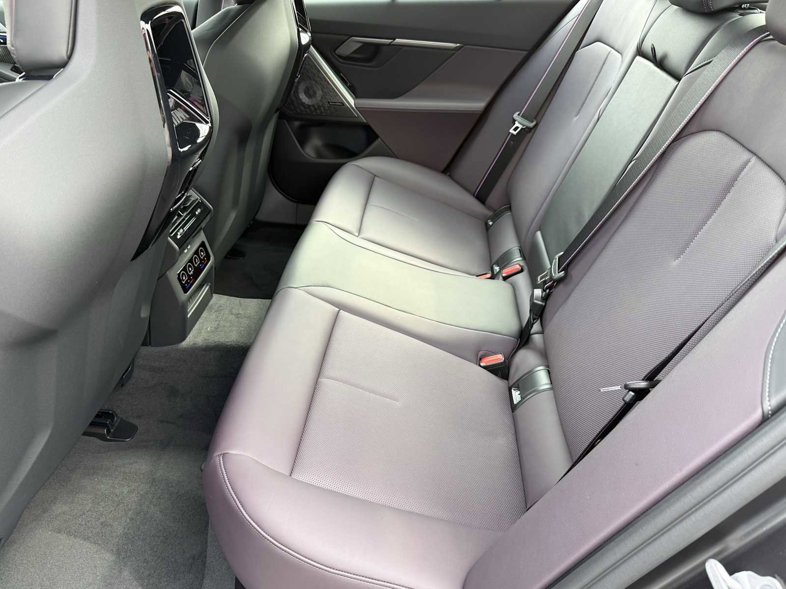 New 2026 BMW M5 w/ Carbon Package image 33