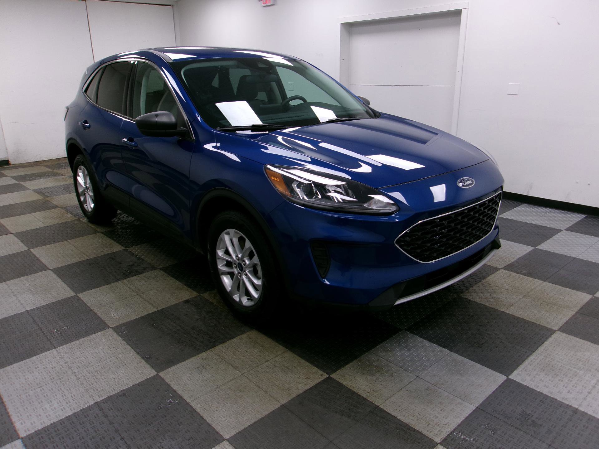 Used 2022 Ford Escape SE image 14