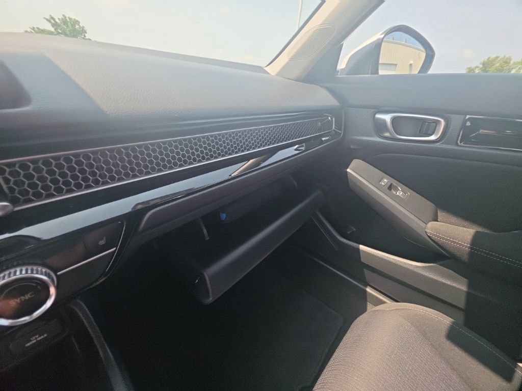 Certified 2024 Honda Civic EX image 22