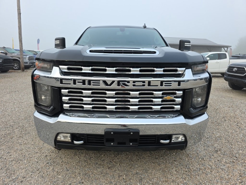 Used 2023 Chevrolet Silverado 2500 LT image 2