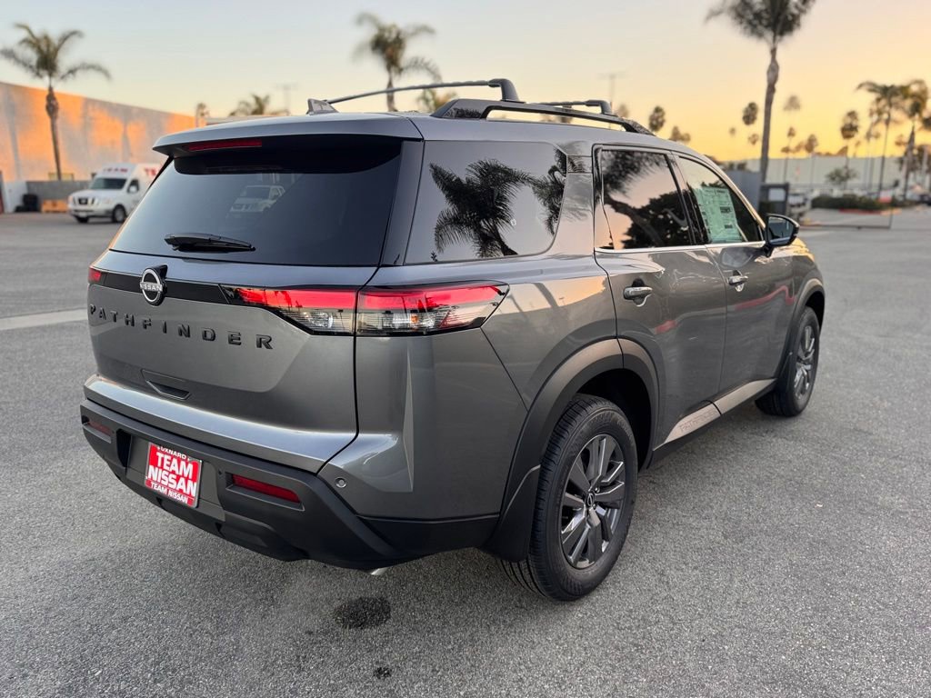 New 2025 Nissan Pathfinder SV image 7