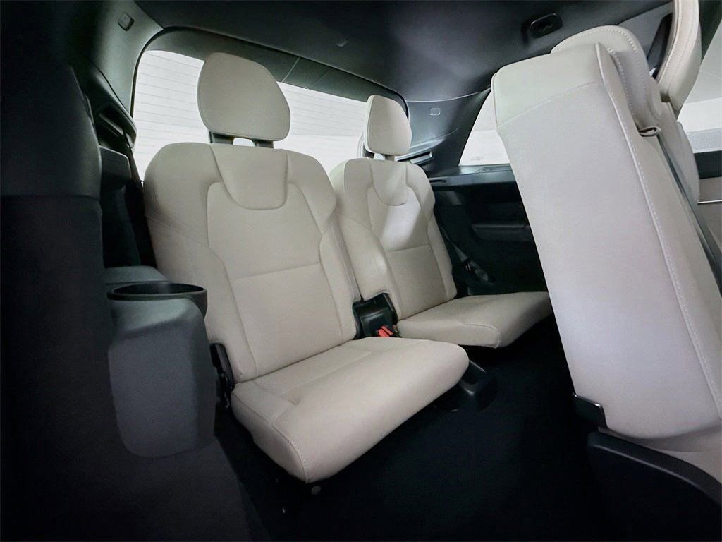 New 2026 Volvo XC90 B5 Plus w/ Protection Package image 27