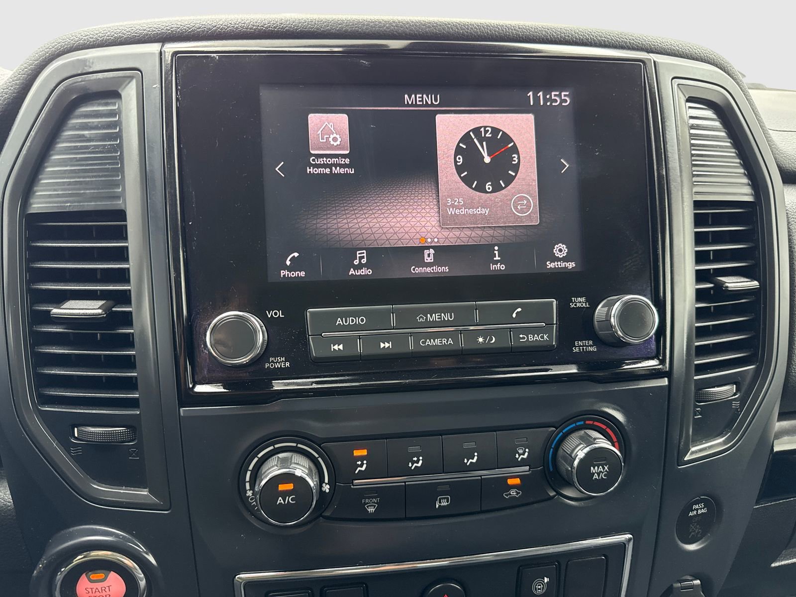 Used 2022 Nissan Titan SV AWD/4WD image 30