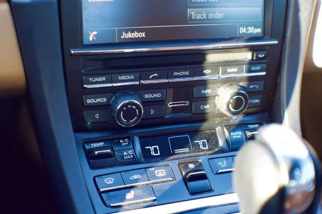 Used 2016 Porsche Cayman RWD image 32