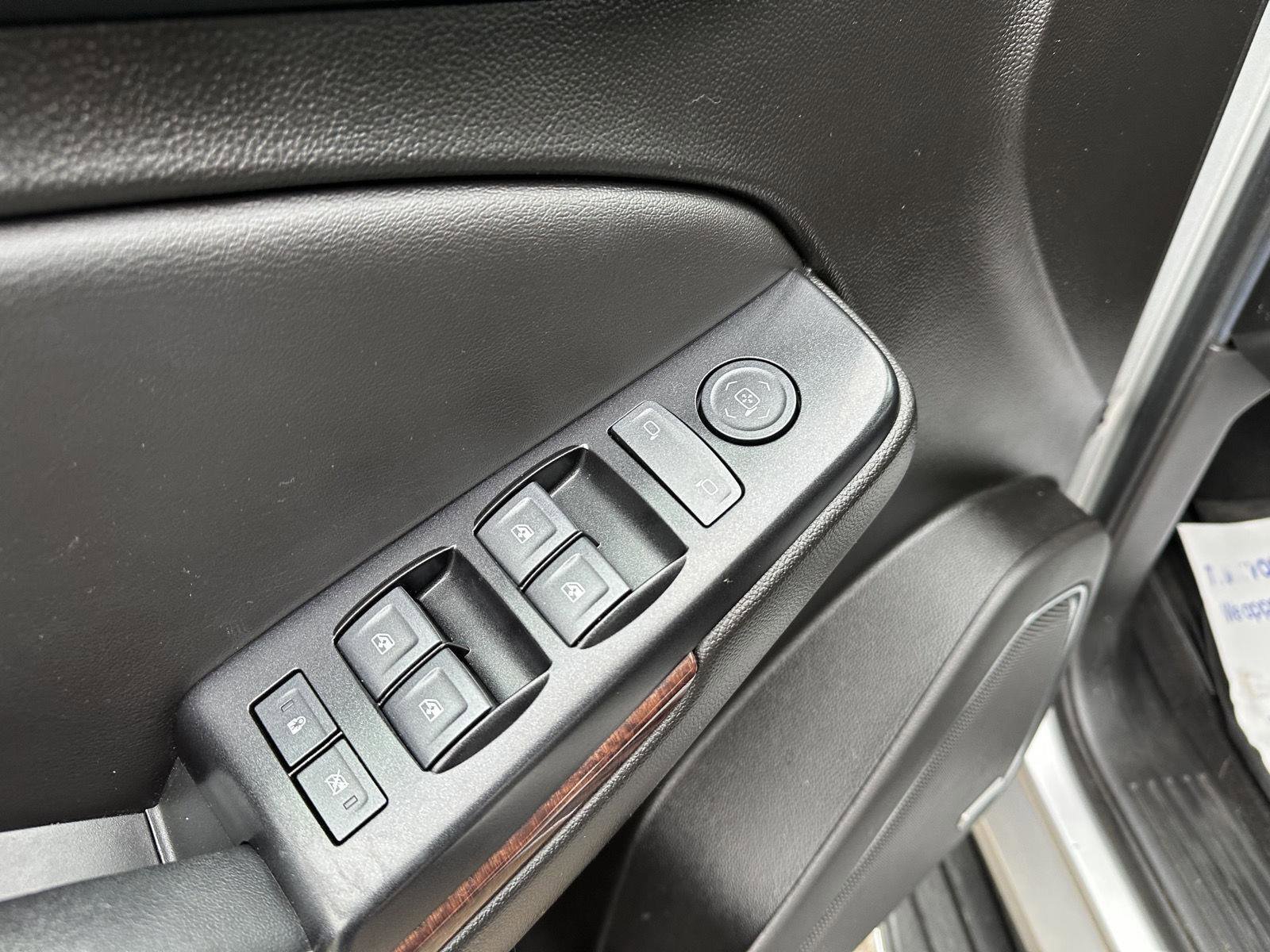 Used 2020 GMC Yukon SLE w/ SLE Value Package image 19