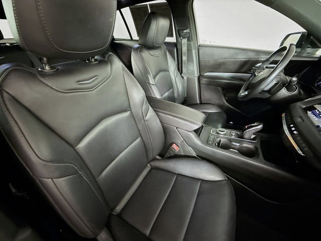 Used 2021 Cadillac XT4 Premium Luxury w/ LPO, Radiant Package FWD image 30