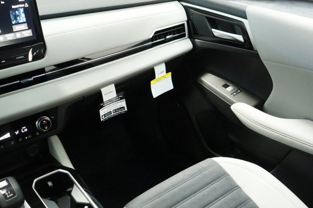 New 2026 Mitsubishi Outlander SE FWD image 21