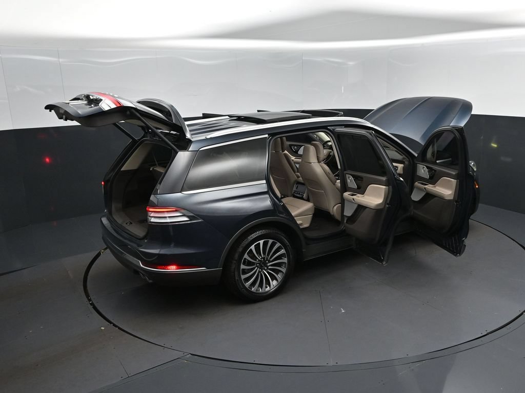 Used 2022 Lincoln Aviator Reserve w/ Equipment Group 201A RWD image 50
