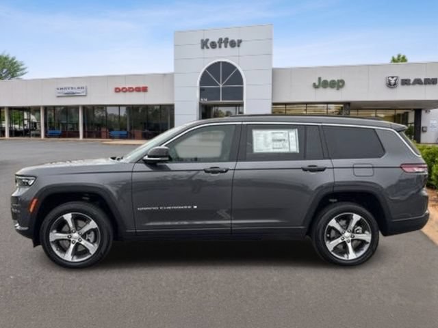Used 2025 Jeep Grand Cherokee L Limited w/ Luxury Tech Group II AWD/4WD image 2