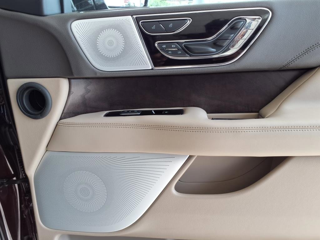New 2024 Lincoln Navigator Reserve image 10