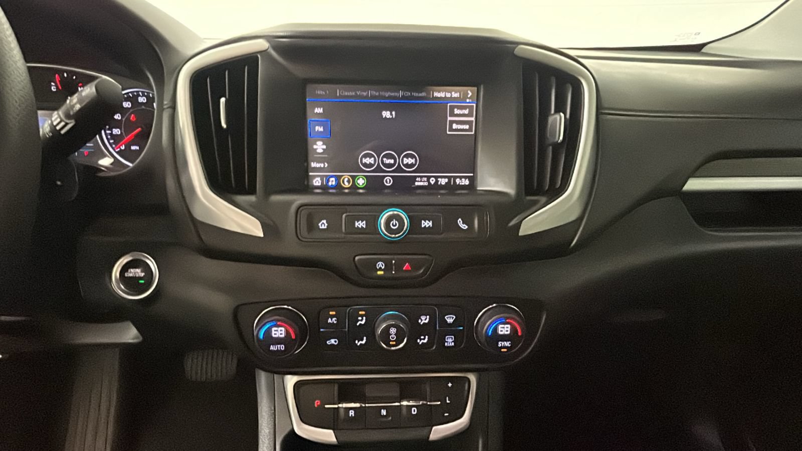 Used 2022 GMC Terrain SLE w/ Driver Convenience Package AWD/4WD image 27