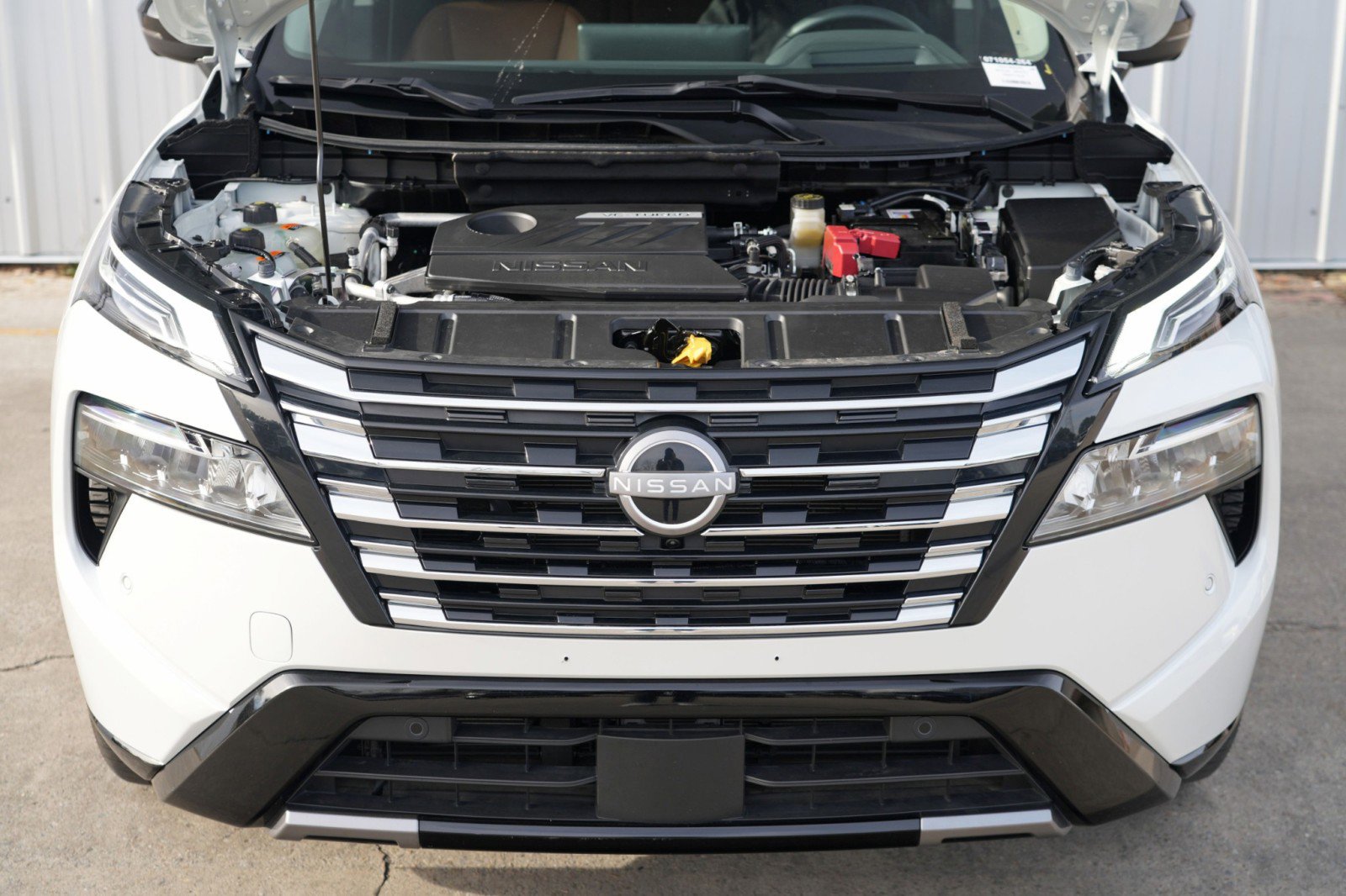 Used 2024 Nissan Rogue Platinum w/ Platinum Premium Package FWD image 7