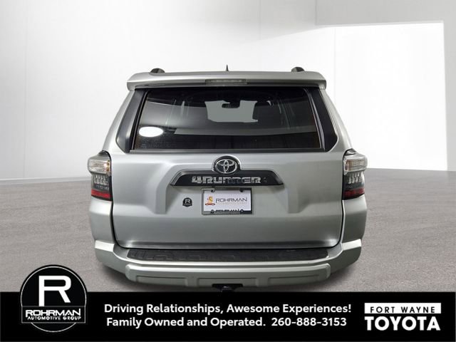 Used 2024 Toyota 4Runner TRD Off-Road Premium AWD/4WD image 8