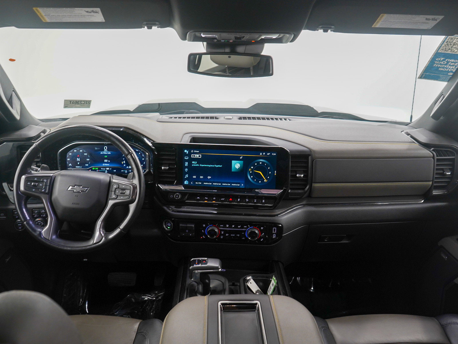 Used 2022 Chevrolet Silverado 1500 ZR2 image 13