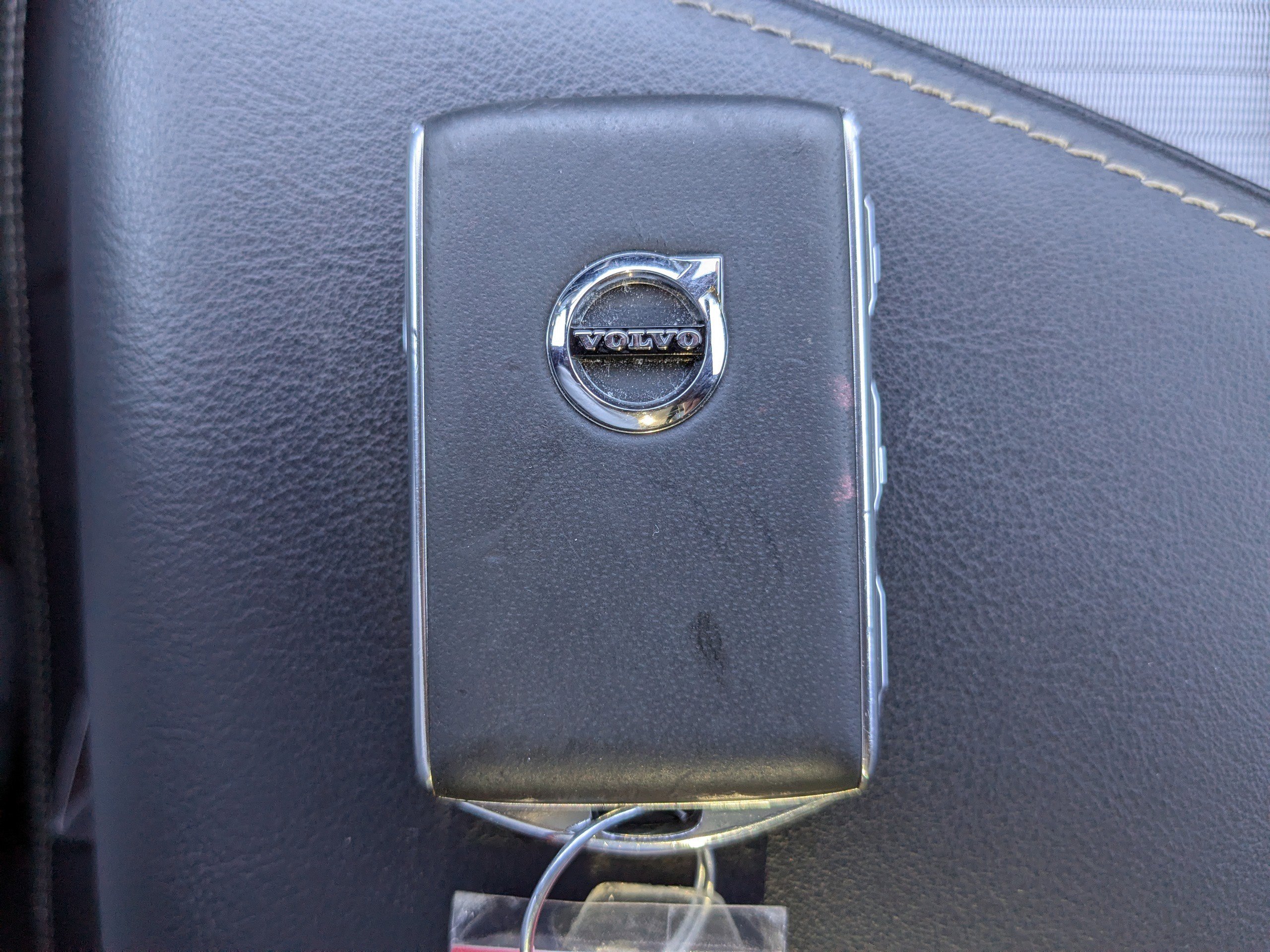 Used 2020 Volvo XC60 T5 R-Design w/ Protection Package Premier image 33