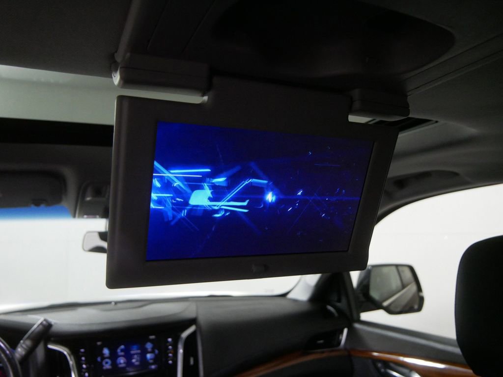 Used 2018 Cadillac Escalade ESV Luxury AWD/4WD image 25