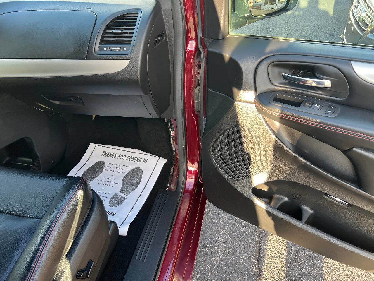 Used 2019 Dodge Grand Caravan GT image 36