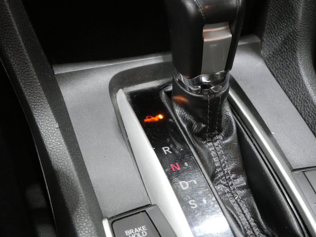 Used 2019 Honda Civic Sport image 22