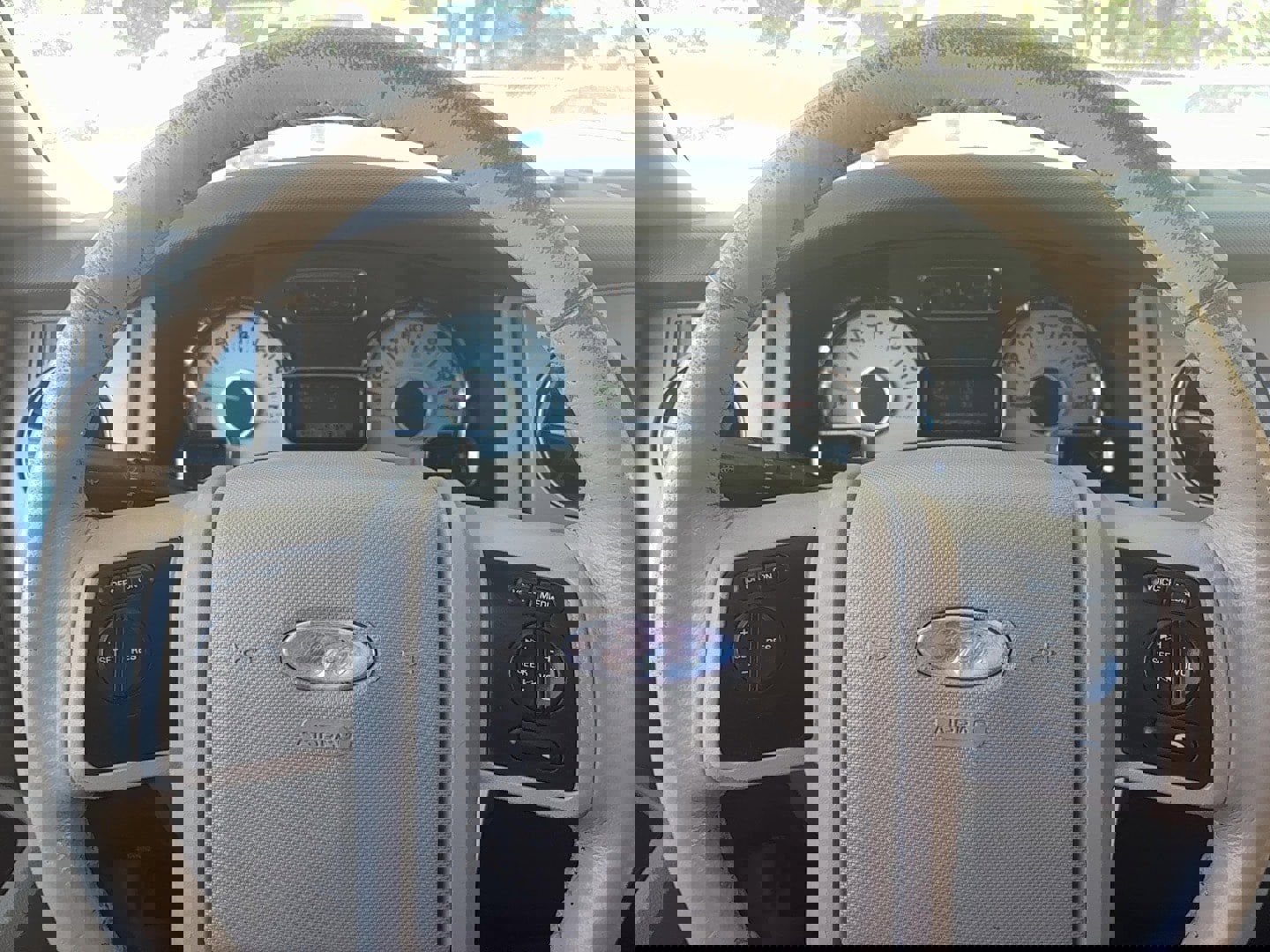 Used 2013 Ford Expedition EL XLT image 22