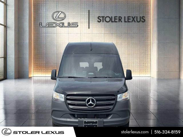 Used 2025 Mercedes-Benz Sprinter 2500 image 2