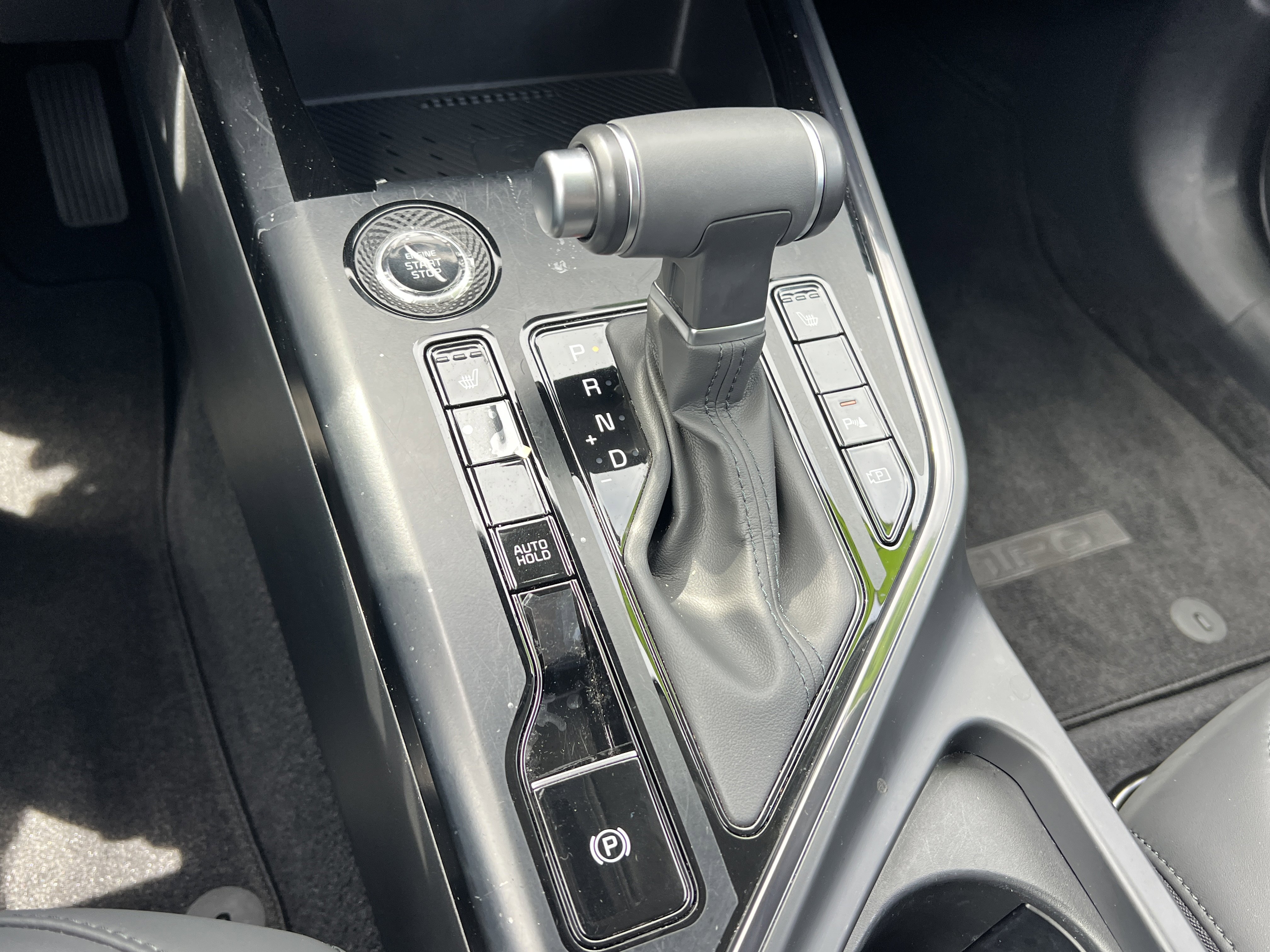 Used 2025 Kia Niro EX image 30