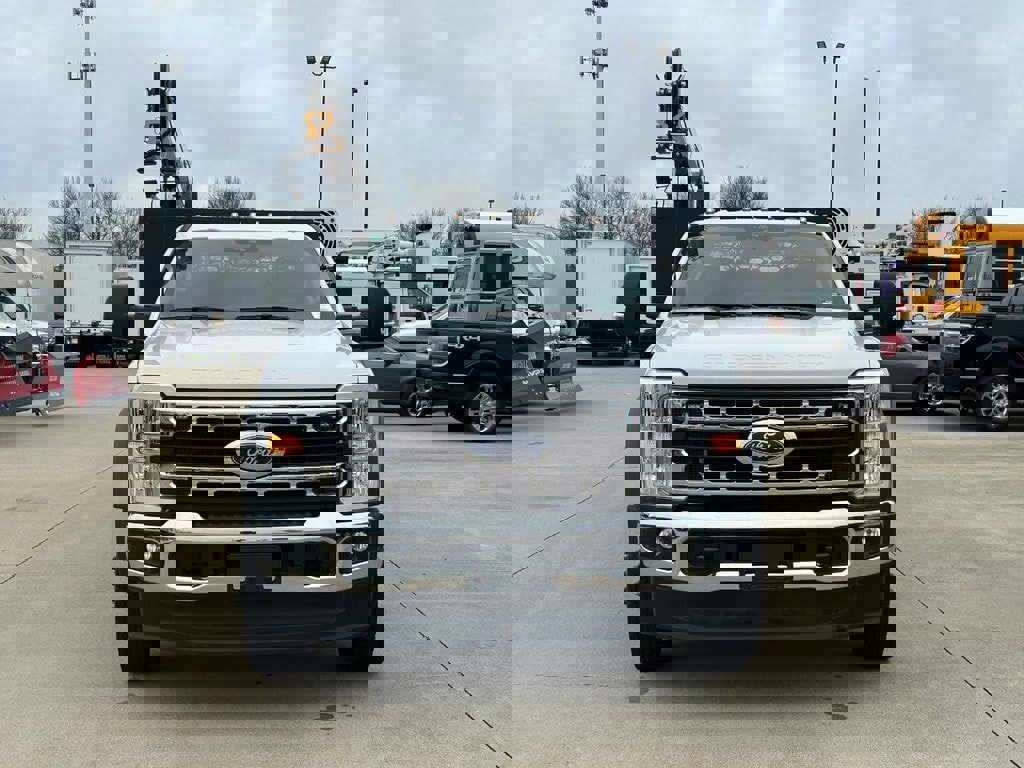 New 2024 Ford F550 4x4 SuperCab Super Duty image 11