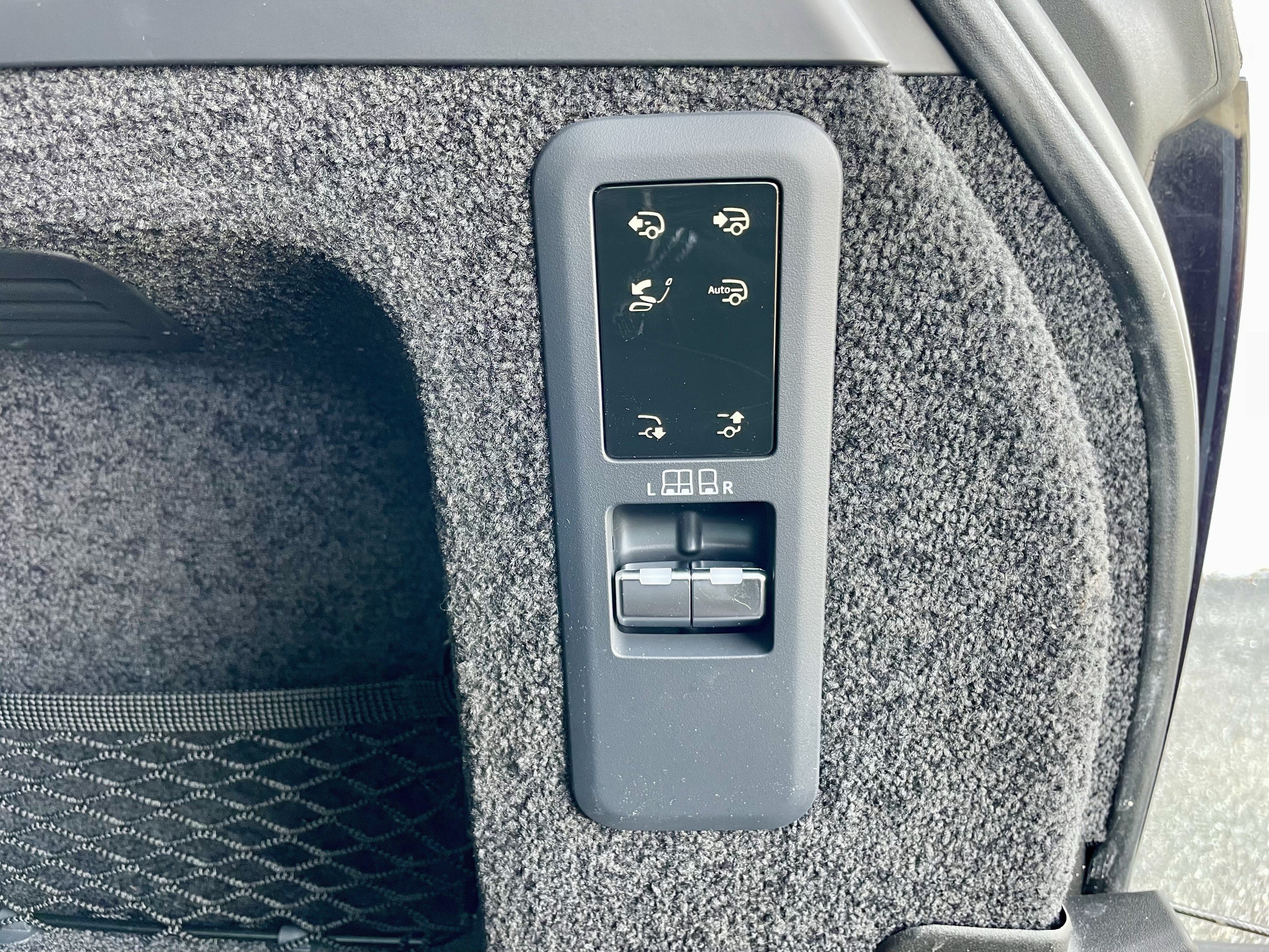 Used 2024 Land Rover Range Rover Autobiography AWD/4WD image 38