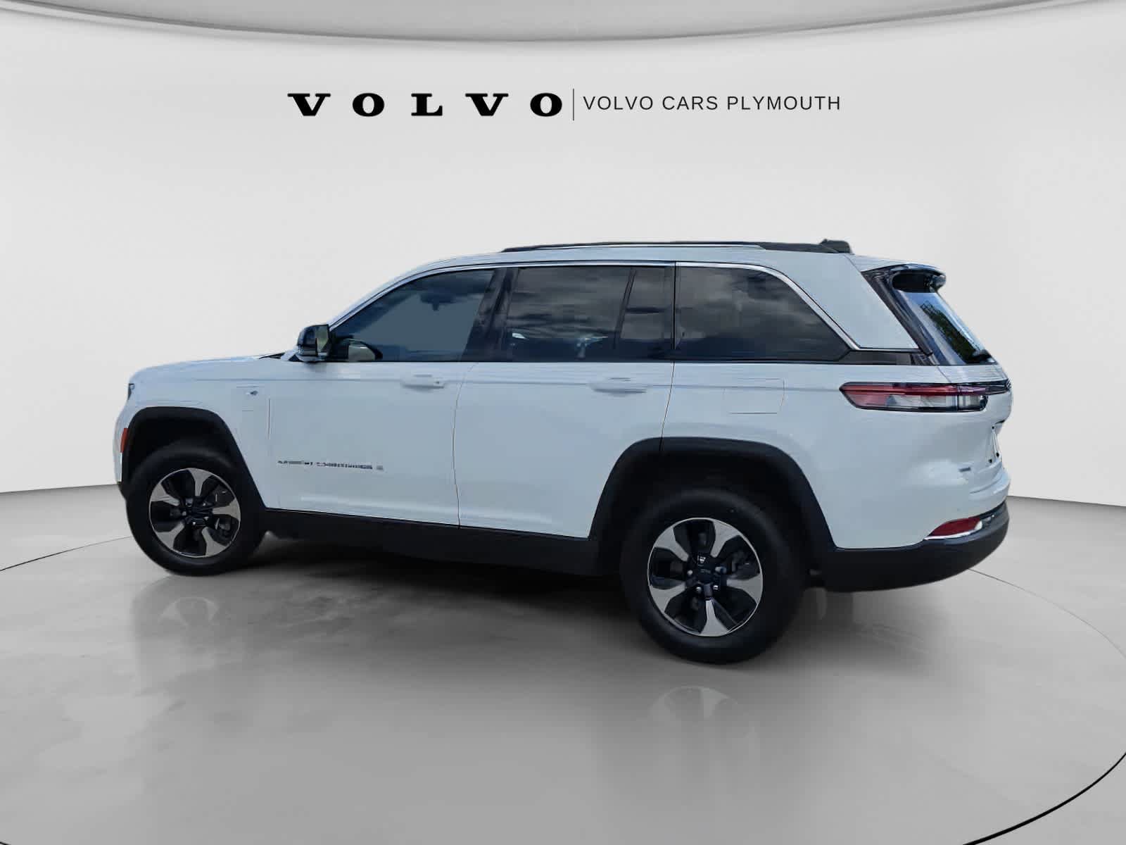 Used 2023 Jeep Grand Cherokee 4WD 4xe image 4