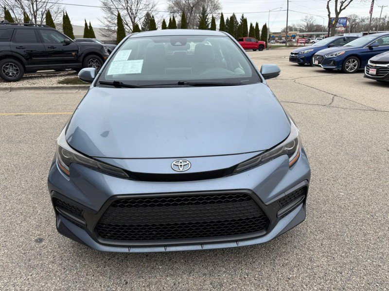 Used 2021 Toyota Corolla SE FWD image 2