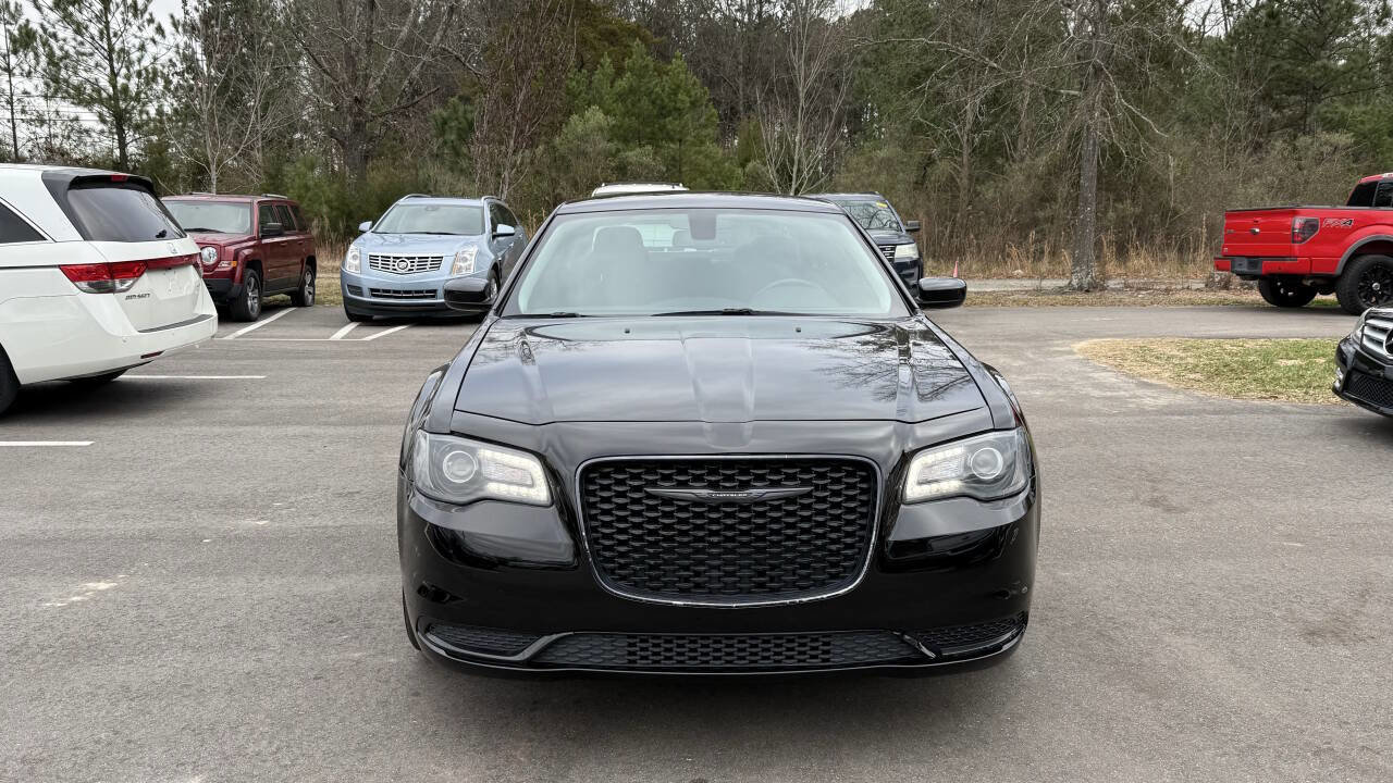 Used 2021 Chrysler 300 Touring w/ Sport Appearance Package image 2