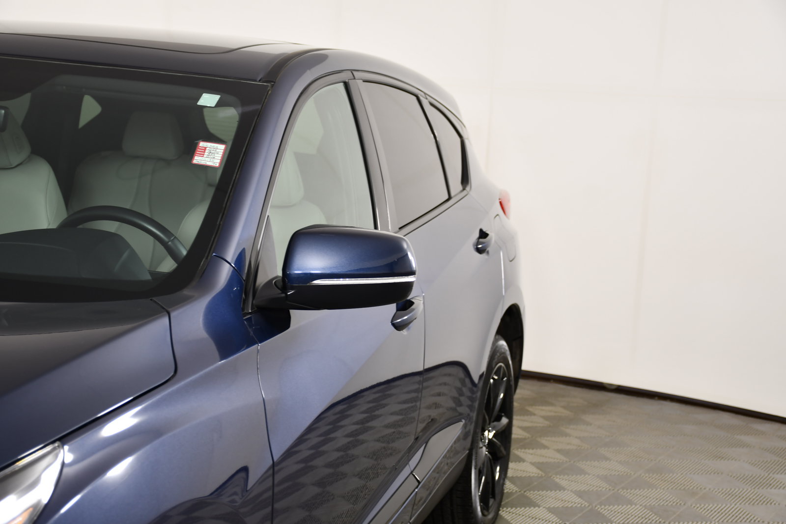Used 2025 Acura RDX SH-AWD image 13