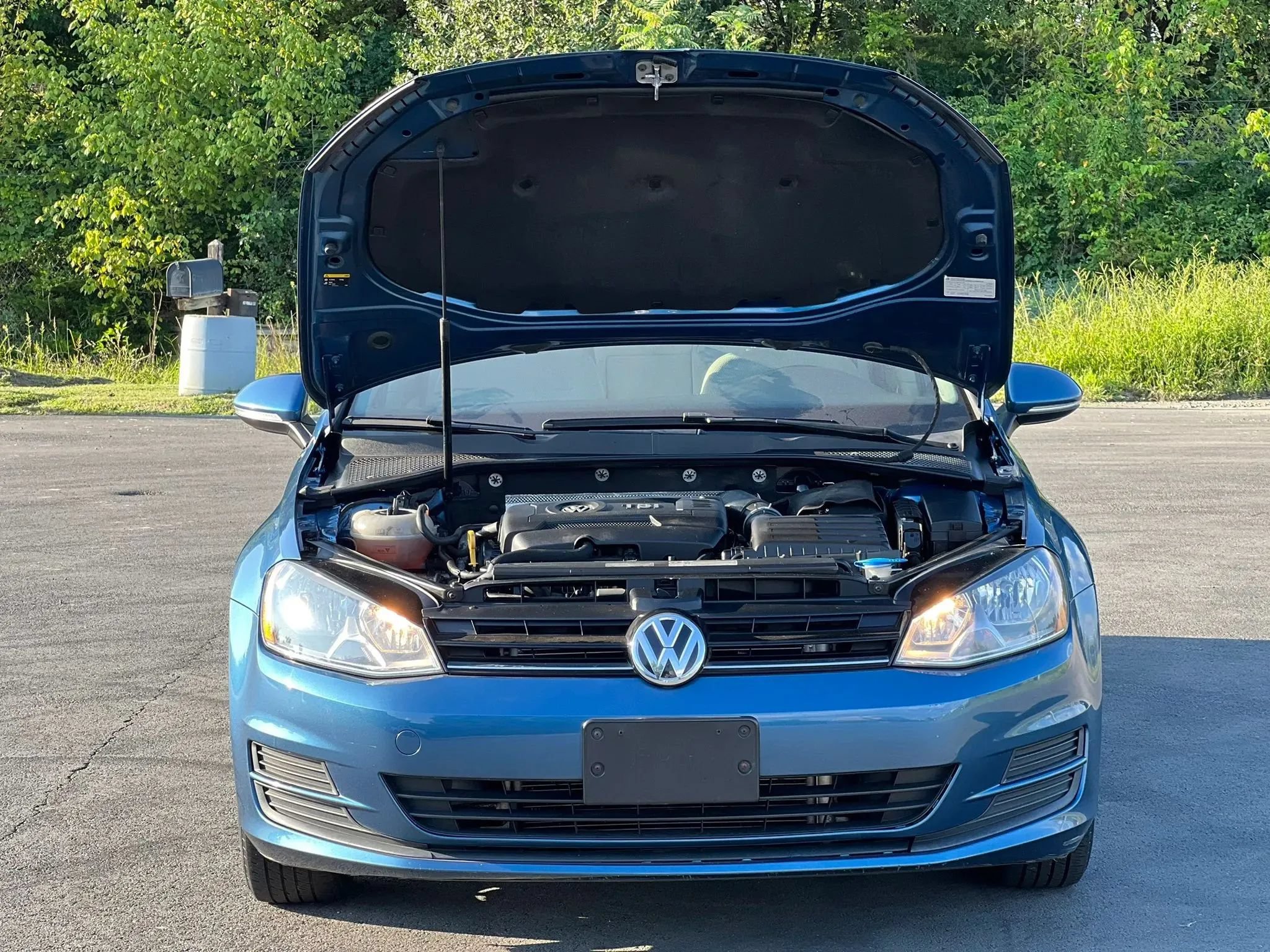 Used 2016 Volkswagen Golf Limited Edition FWD image 38