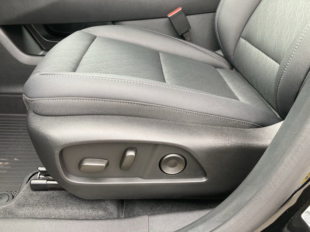 New 2026 Chevrolet Equinox LT w/ Convenience Package II image 10