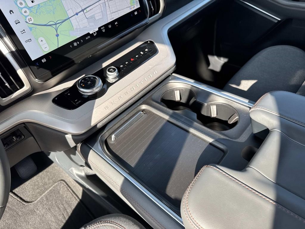 Used 2025 Ford Expedition Max Active image 27