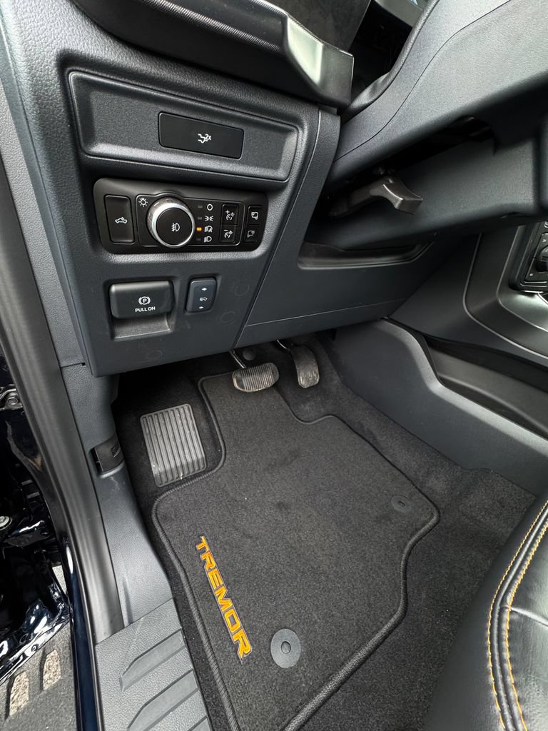 Used 2026 Ford F150 Tremor w/ Equipment Group 402B MID AWD/4WD image 16