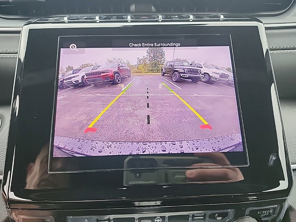 New 2025 Jeep Grand Cherokee L Altitude image 38