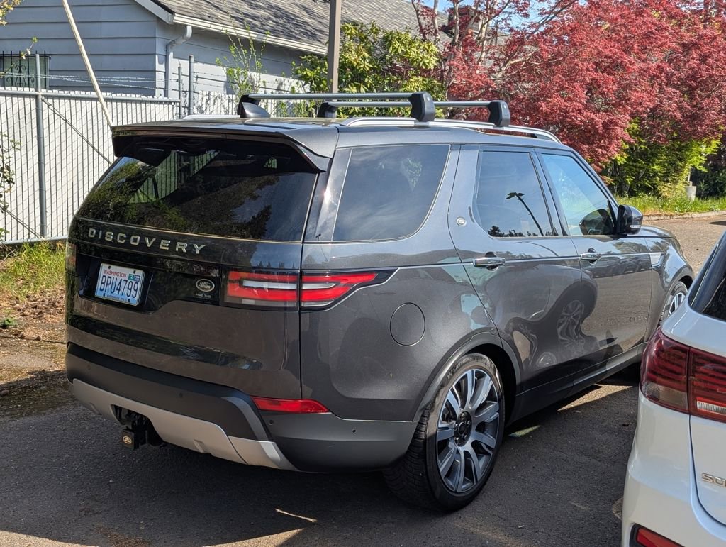 Used 2017 Land Rover Discovery HSE Luxury image 5