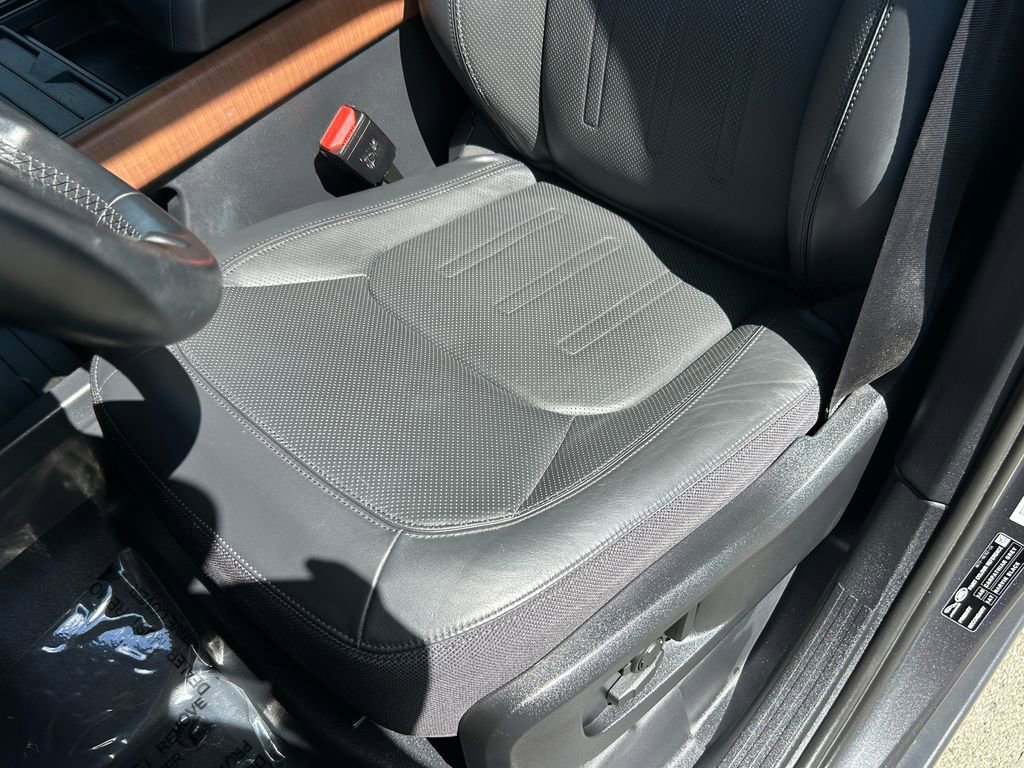 Used 2023 Land Rover Defender 110 X image 15