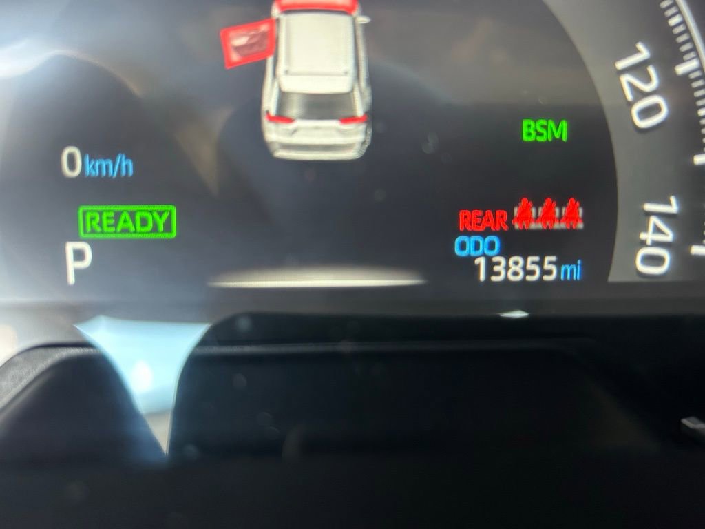 Used 2025 Toyota RAV4 XLE image 16