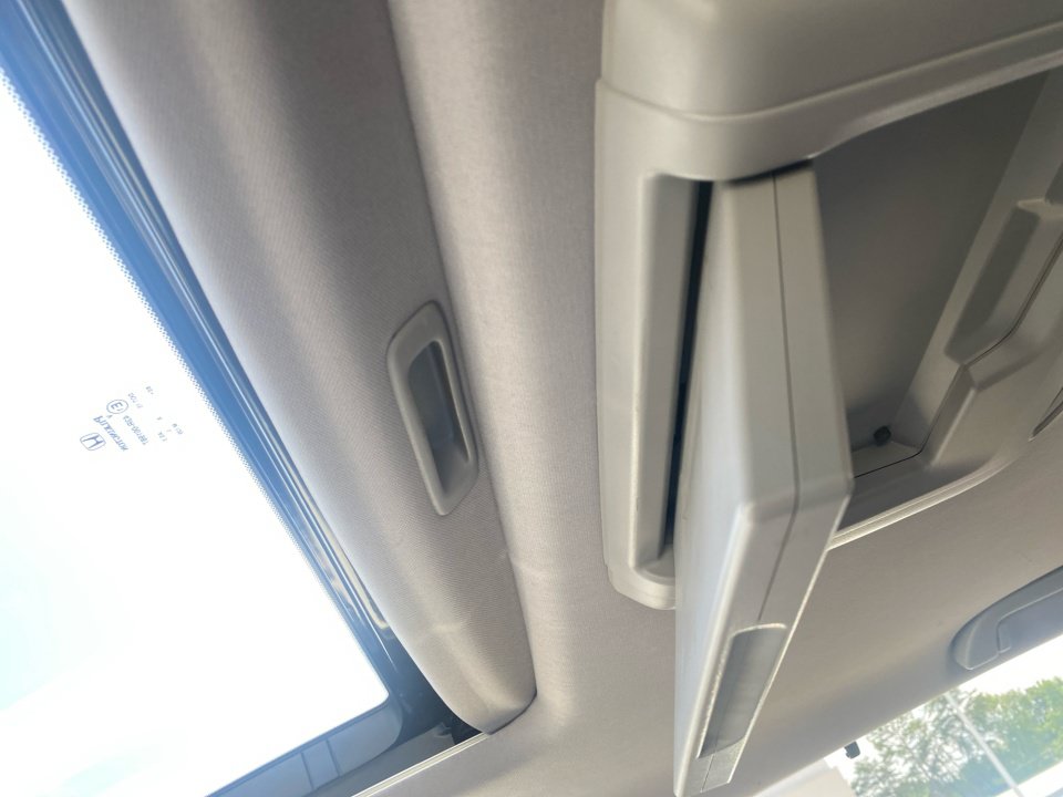 Used 2017 Honda Pilot Touring image 25
