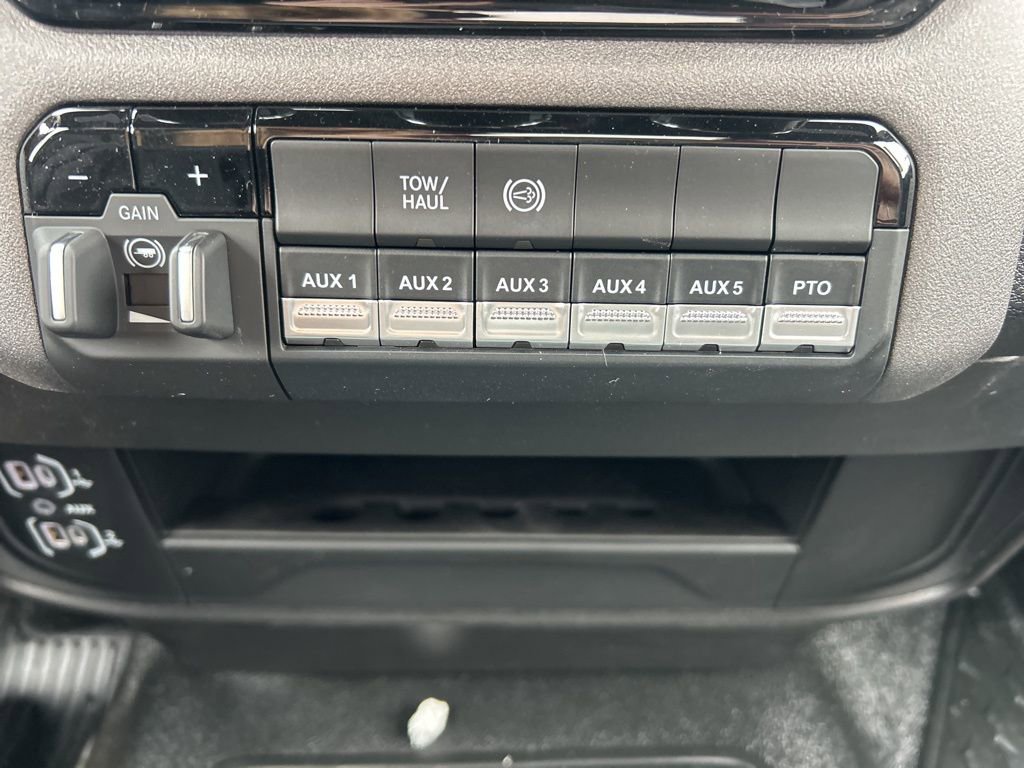 New 2026 RAM 3500 Tradesman w/ Chrome Appearance Group A AWD/4WD image 21