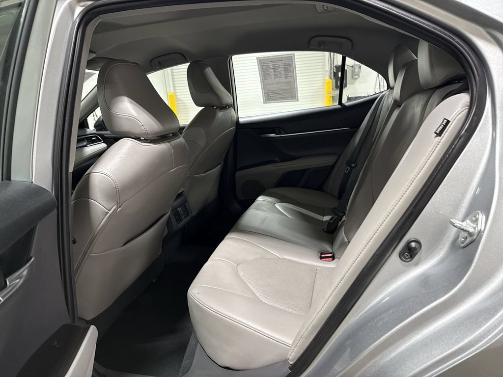 Used 2021 Toyota Camry XLE AWD/4WD image 22