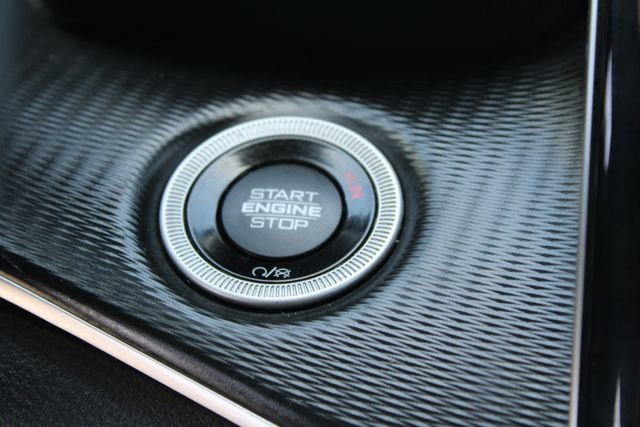 Used 2023 Jeep Grand Cherokee Altitude AWD/4WD image 21