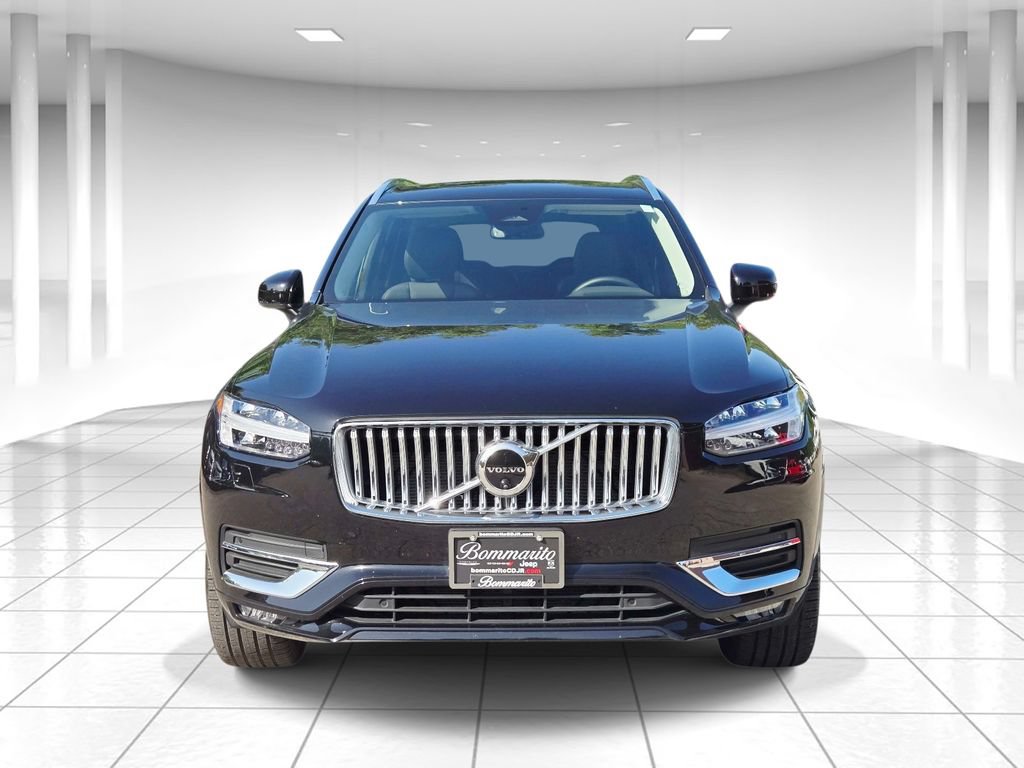 Used 2025 Volvo XC90 B6 Plus w/ Protection Package AWD/4WD image 8
